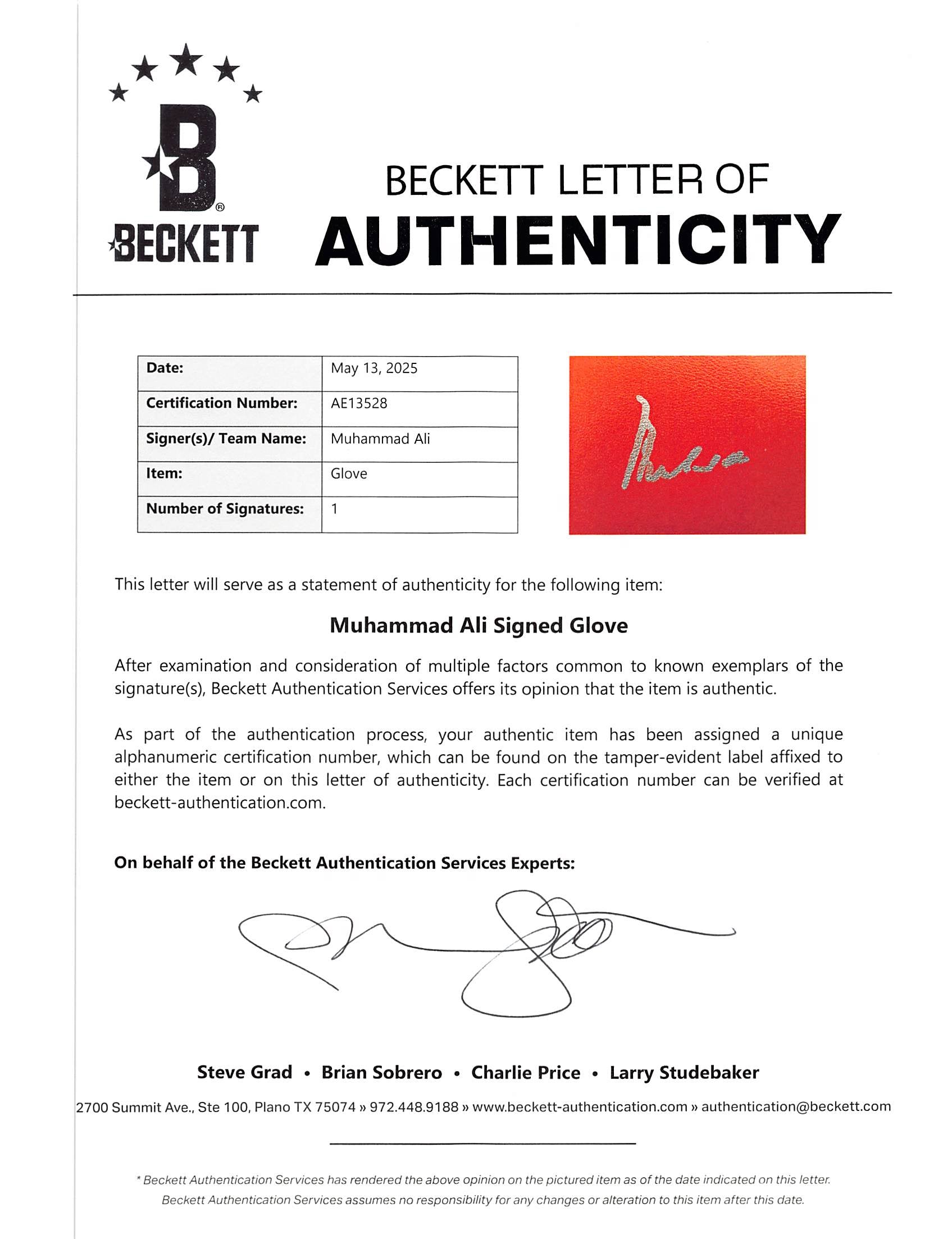 Muhammad Ali Authentic Signed Red Everlast Boxing Glove BAS LOA #AE13528