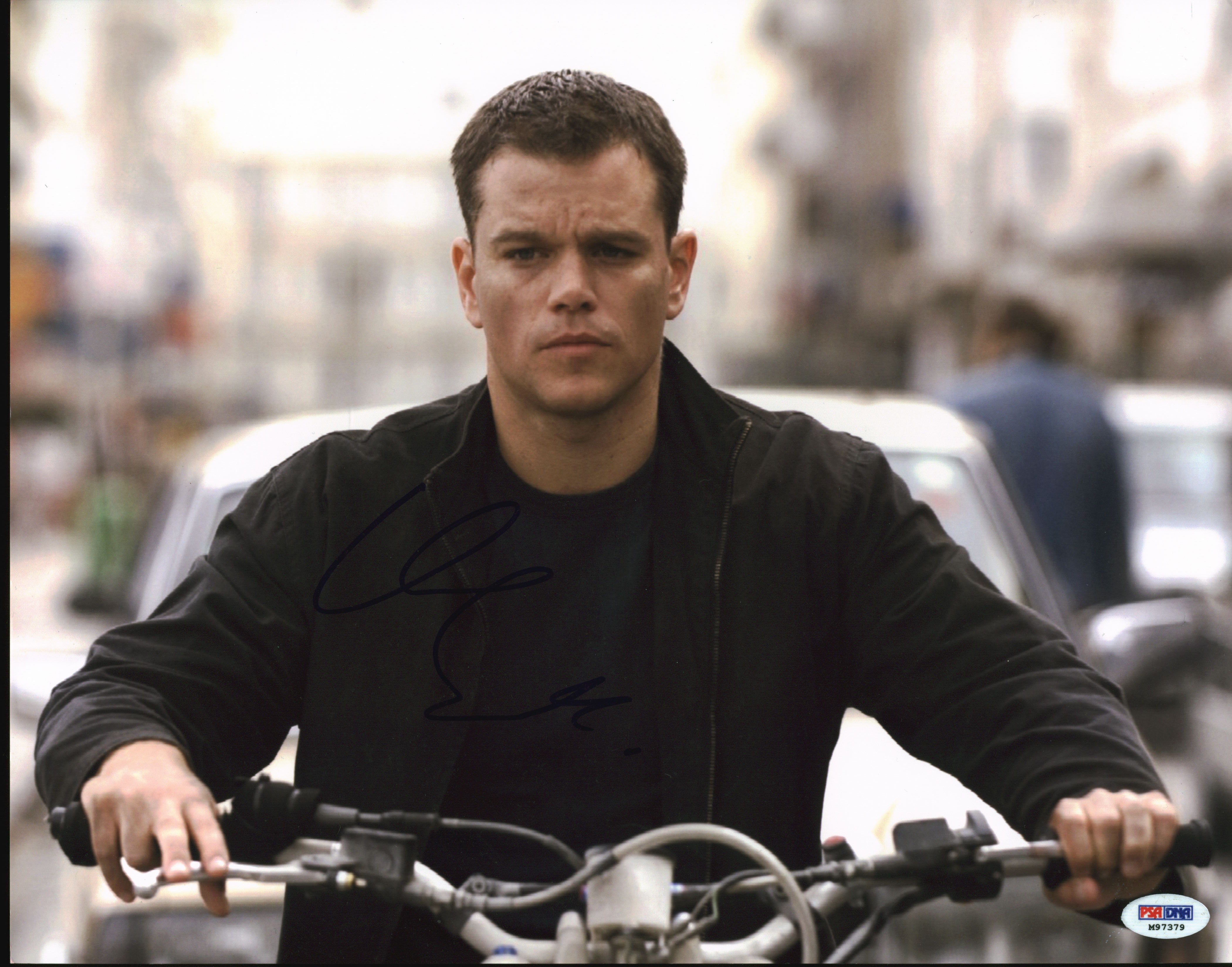 Matt Damon The Bourne Identity Authentic Signed 11x14 Photo PSA/DNA #M97379