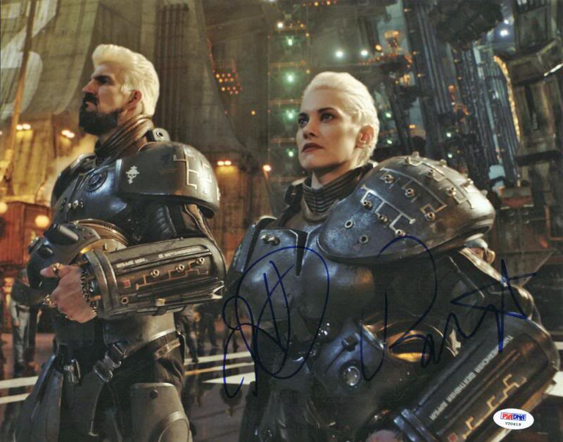 Robert Mailet & Heather Doerksen Pacific Rim Signed 11X14 Photo PSA/DNA #V20419
