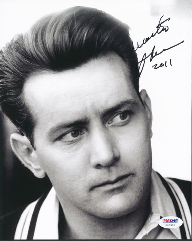 Martin Sheen Signed Authentic 8X10 Photo Autographed PSA/DNA #U65985