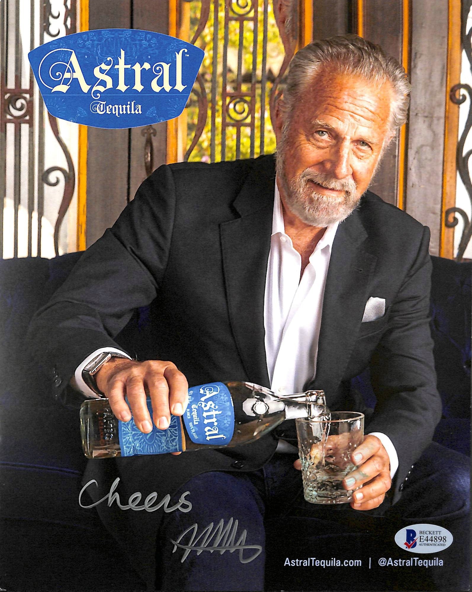 Jonathan Goldsmith The Most Interesting Man Signed 8x10 Photo BAS #E44898