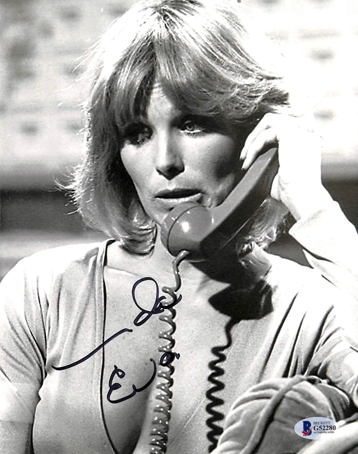 Linda Evans Dynasty Sexy Authentic Signed 8x10 Photo Autographed BAS #G52280