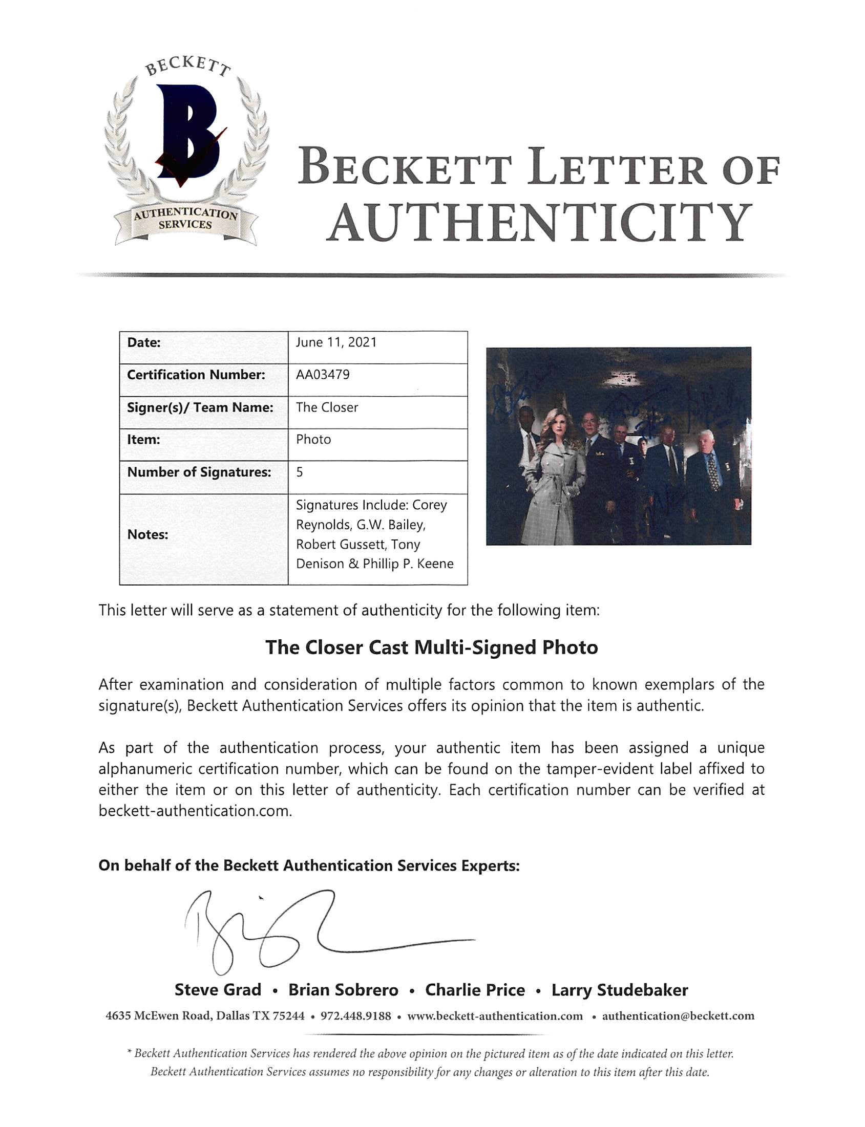 The Closer (5) Reynolds, Bailey, Gussett, Denison & +1 Signed 11x14 Photo BAS 3