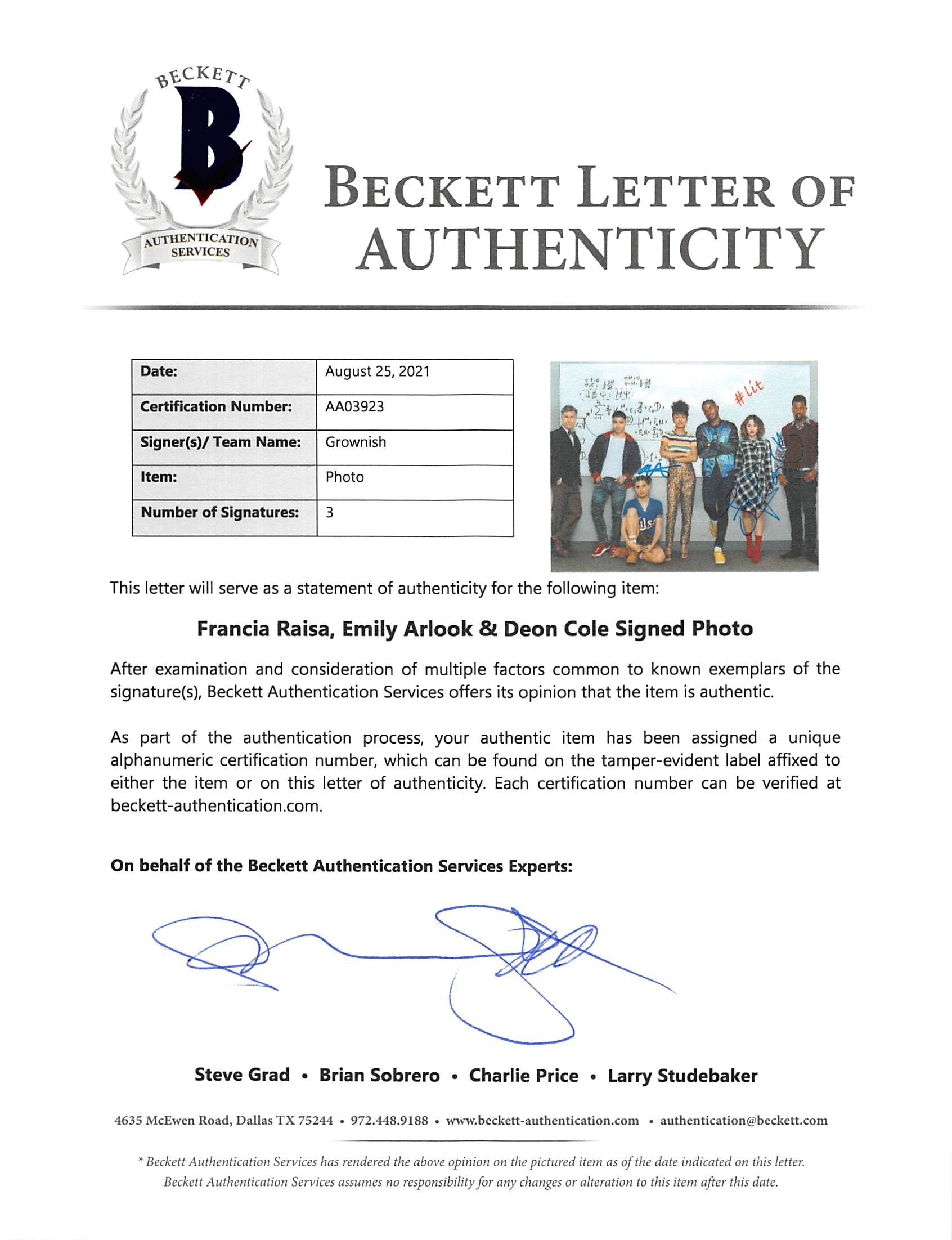 Grownish (3) Raisa, Arlook & Cole Authentic Signed 11x14 Photo BAS #AA03923