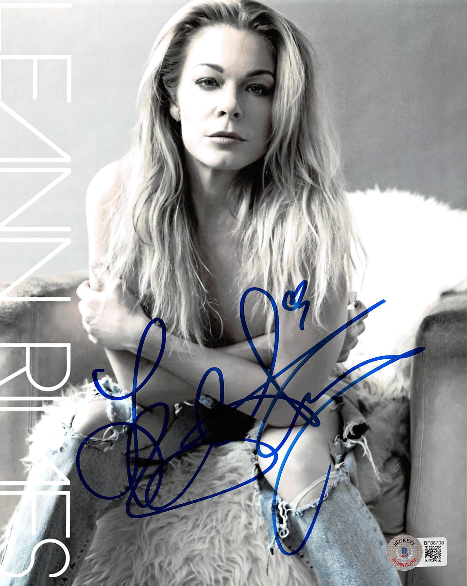 LeAnn Rimes Authentic Signed 8x10 Photo Autographed BAS #BF88708