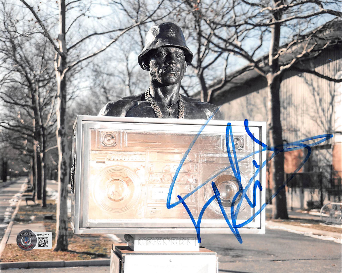 L.L. Cool J. Hip Hop Artist Authentic Signed 8x10 Photo Autographed BAS #BC37737
