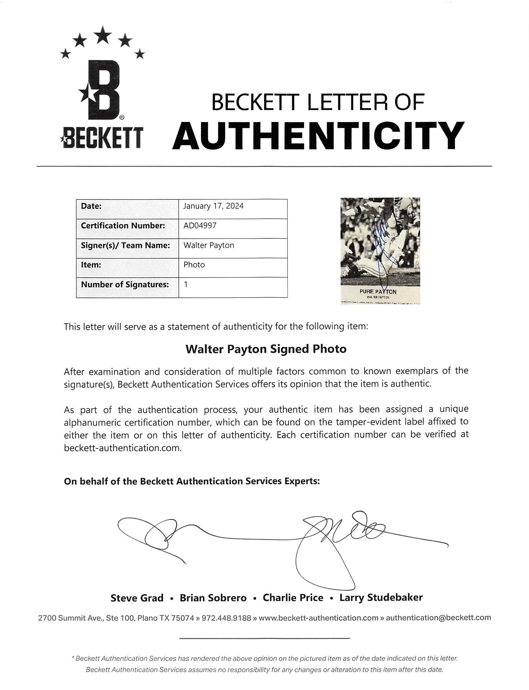 Bears Walter Payton Authentic Signed 8x10 Black & White Photo BAS #AD04997