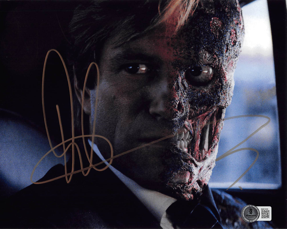 Aaron Eckhart Batman The Dark Knight Authentic Signed 8x10 Photo BAS #BM01930