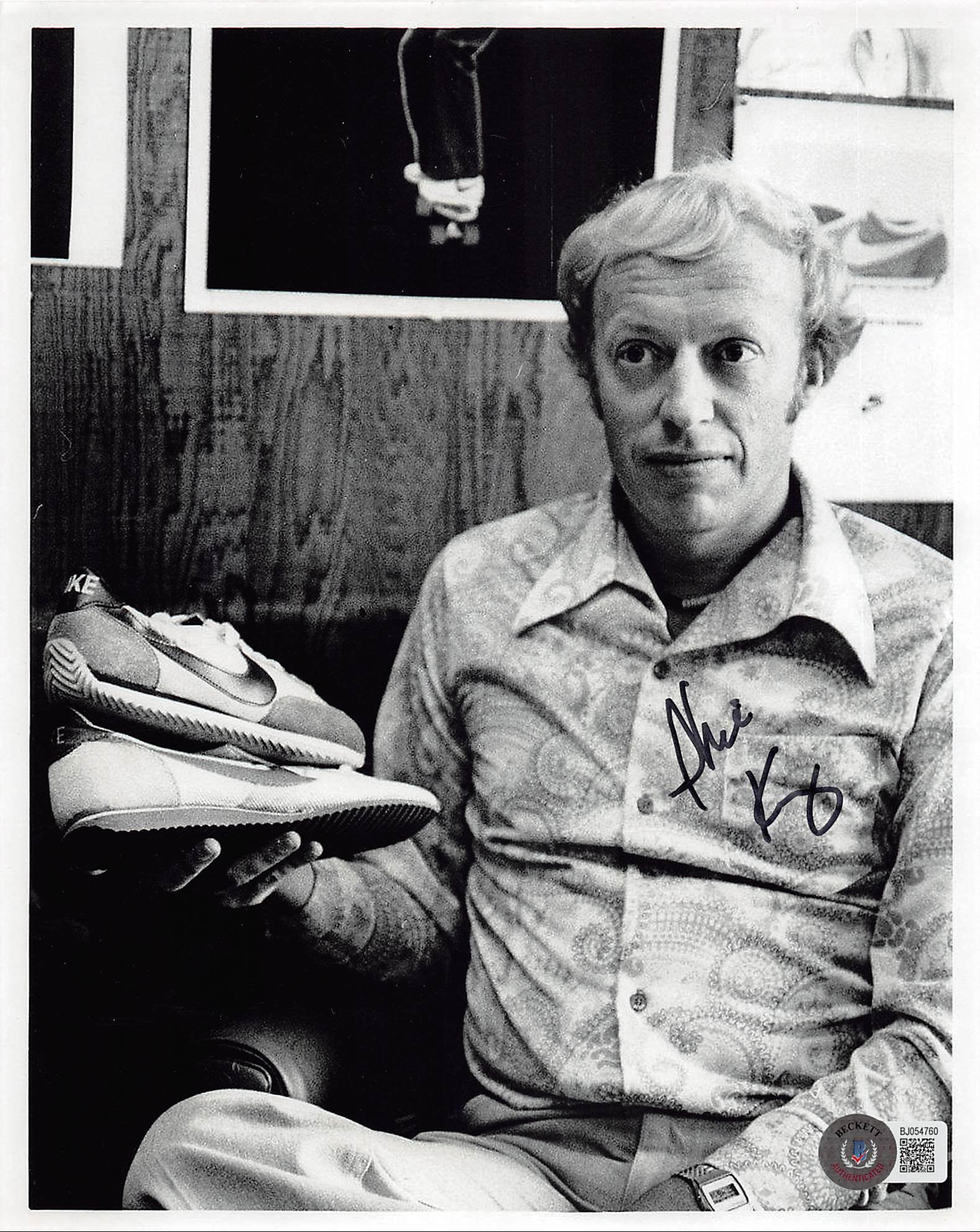 Phil Knight Authentic Signed 8x10 Photo Autographed BAS #BJ054760