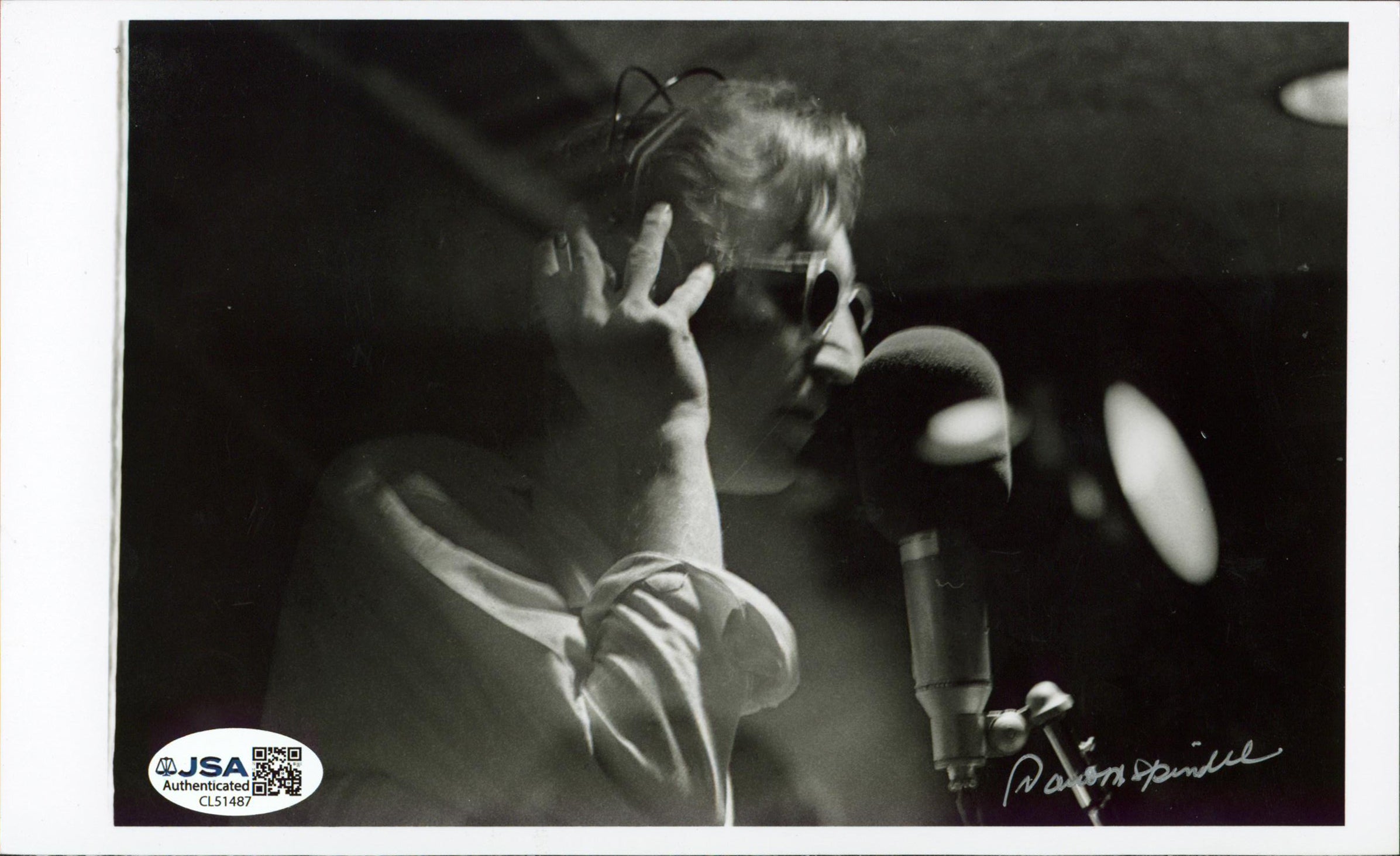 David Spindel American Photographer Authentic Signed 5x8 Photo JSA #CL51487