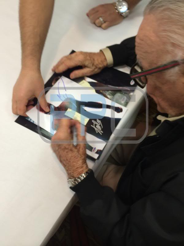 Stan Lee & Andrew Garfield Spider-Man Signed Authentic 8X10 Photo PSA #V67297
