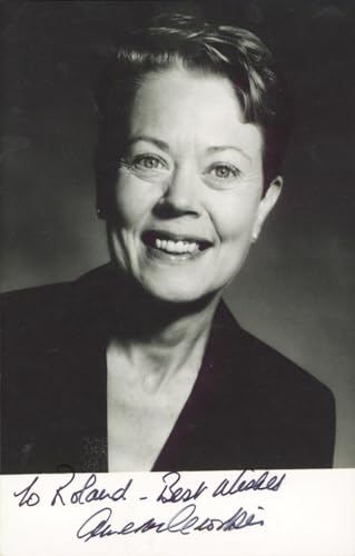 Annette Crosbie Calendar Girls "To Roland" Signed 3.5x5.5 Photo BAS #BM38085