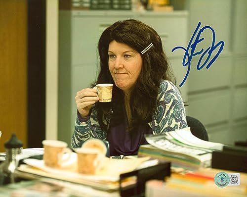 Kate Flannery The Office Authentic Signed 8x10 Photo Autographed BAS #BH01672