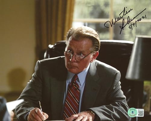 Martin Sheen The West Wing "5/7/2021" Authentic Signed 8x10 Photo BAS #BA73137