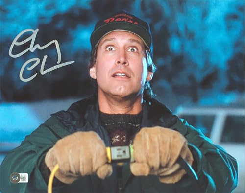Chevy Chase Christmas Vacation Signed 11x14 Plugging In House Photo BAS Witness