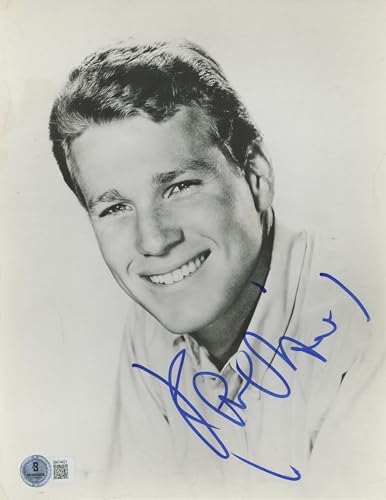 Ryan O'Neal Peyton Place Authentic Signed 7.5x9.5 Photo Autographed BAS #BN74421