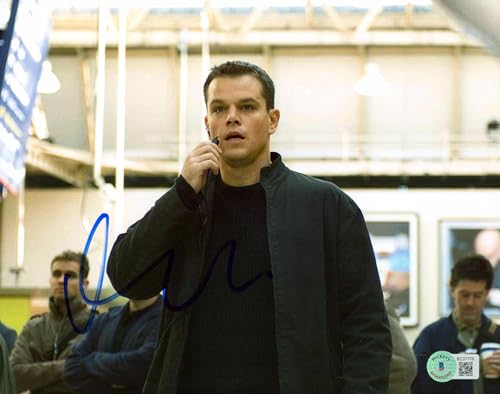 Matt Damon The Bourne Identity Authentic Signed 8x10 Photo BAS #BC37776