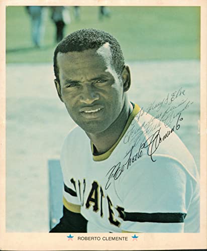 Pirates Roberto Clemente Authentic Signed 8x10 Photo Autographed JSA #X69825