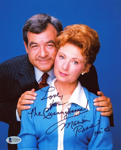 Marion Ross Happy Days "Love From the Cunninghams" Signed 8x10 Photo BAS #U14555