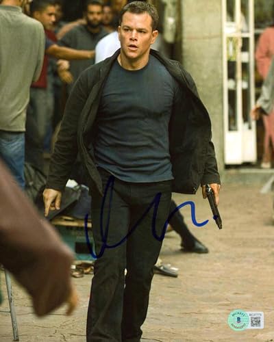 Matt Damon The Bourne Identity Authentic Signed 8x10 Photo BAS #BC37773