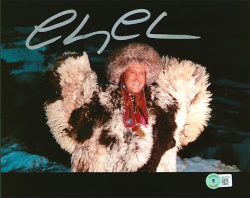 Chevy Chase Spies Like Us Authentic Signed 8x10 Fur Coat Photo BAS Witnessed