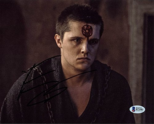 Eugene Simon Game Of Thrones Authentic Signed 8X10 Photo Autographed BAS #B71981