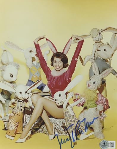 Mary Tyler Moore The Mary Tyler Moore Show Signed 8x10 Photo BAS #BN29230