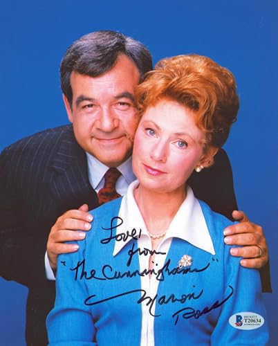 Marion Ross Happy Days "Love From the Cunninghams" Signed 8x10 Photo BAS #T20634