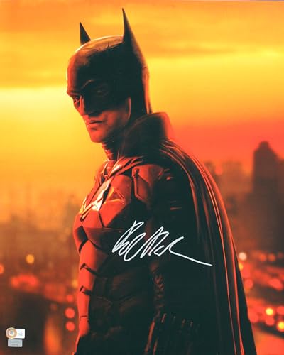 Robert Pattinson The Batman Authentic Signed 16x20 Photo BAS #BL81201