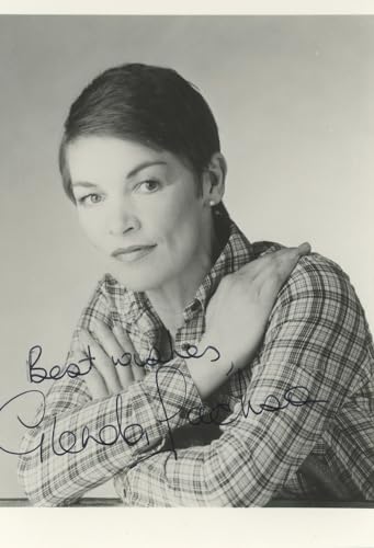 Glenda Jackson Women in Love "Best Wishes" Signed 3.5x5 Photo BAS #BK43319