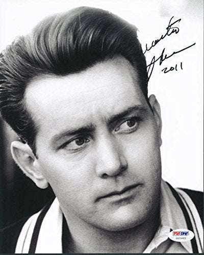 Martin Sheen Signed Authentic 8X10 Photo Autographed PSA/DNA #U65985