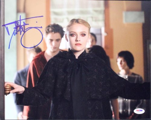 Dakota Fanning Twilight Signed Authentic 11X14 Photo Autographed PSA/DNA #L68925
