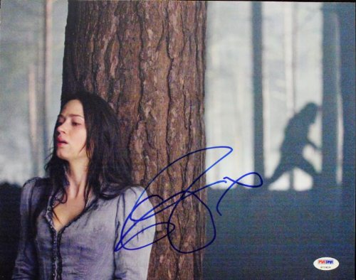 Emily Blunt Signed Authentic 11X14 Photo Autographed PSA/DNA #P72419