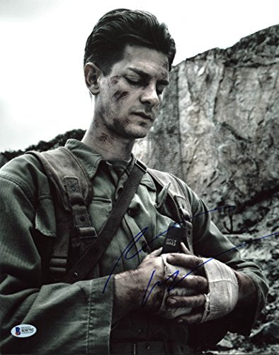 Andrew Garfield Hacksaw Ridge Authentic Signed 11X14 Photo BAS #B38792
