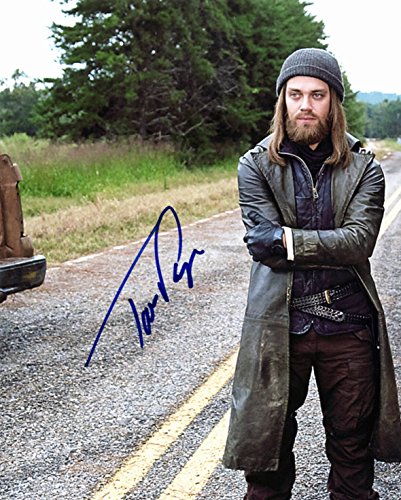 Tom Payne The Walking Dead Authentic Signed 8x10 Photo Autographed BAS #E85248