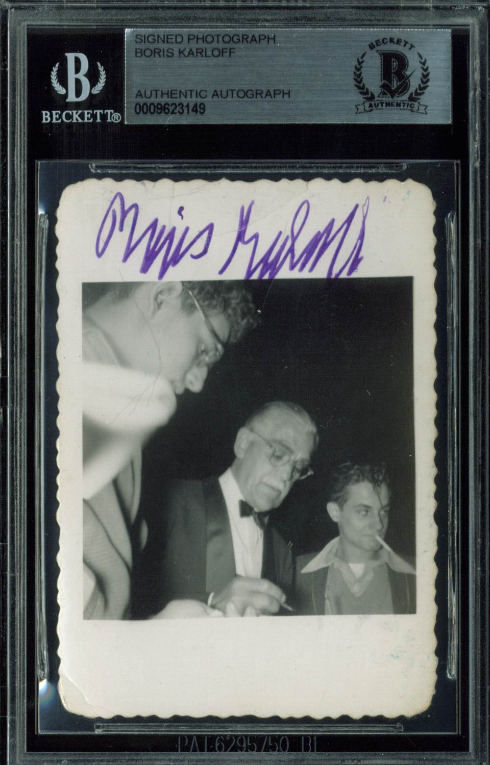 Boris Karloff Authentic Signed 2.5x3.5 Candid Black & White Photo BAS Slabbed