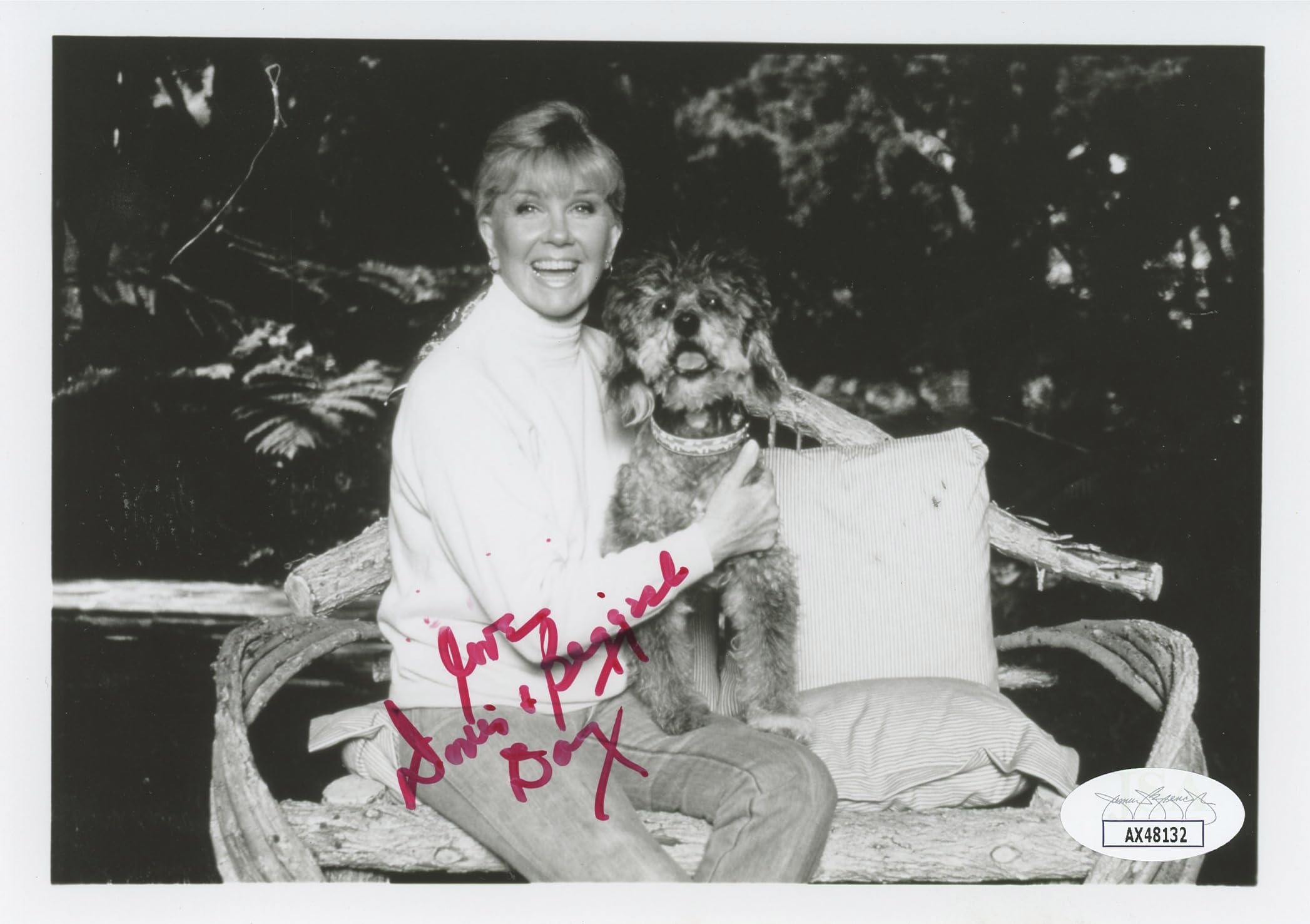 Doris Day Pillow Talk "Love" Authentic Signed 5x7 Photo Autographed JSA #AX48132