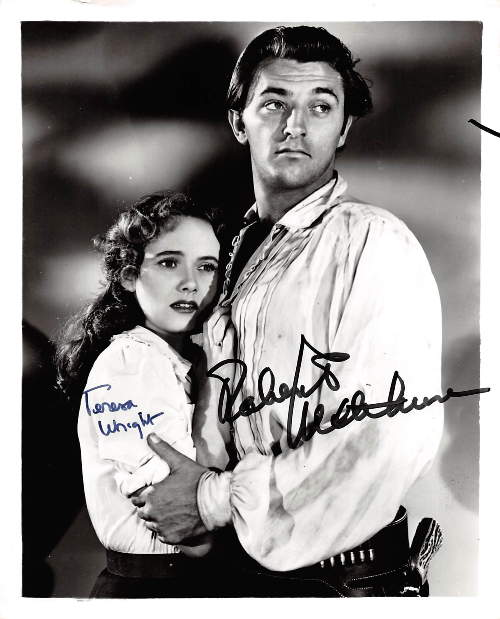 Tenesa Wright & Robert Mitchum Story of GI Joe Signed 8x10 Photo BAS #BN29194