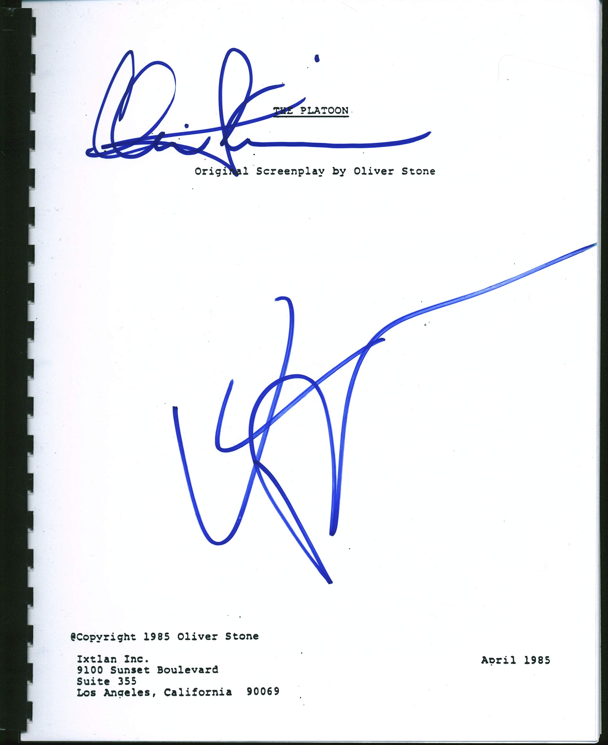 Charlie Sheen & Willem Dafoe Platoon Authentic Signed Movie Script BAS #B71593