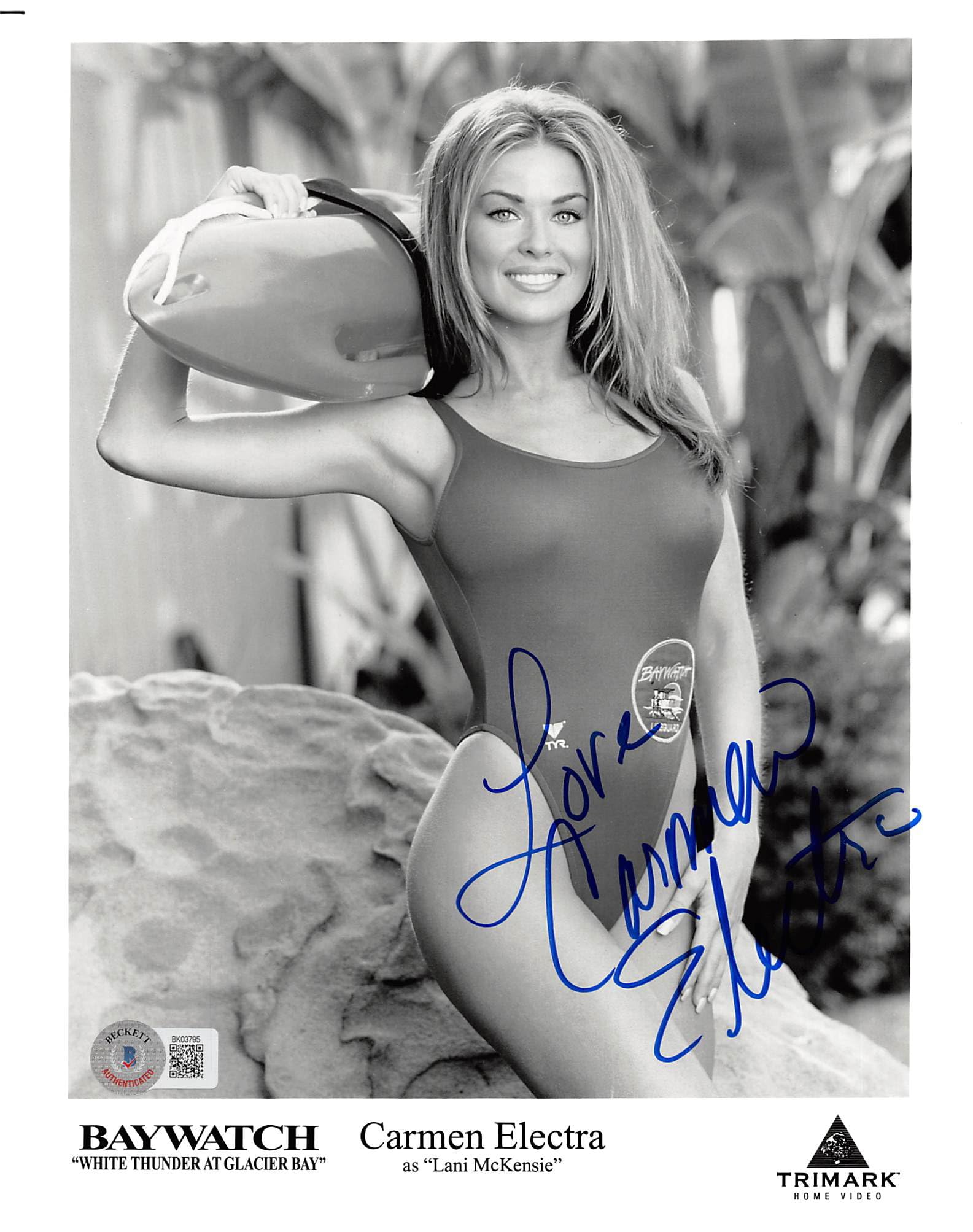Carmen Electra Baywatch "Love" Authentic Signed 8x10 Photo BAS #BK03795