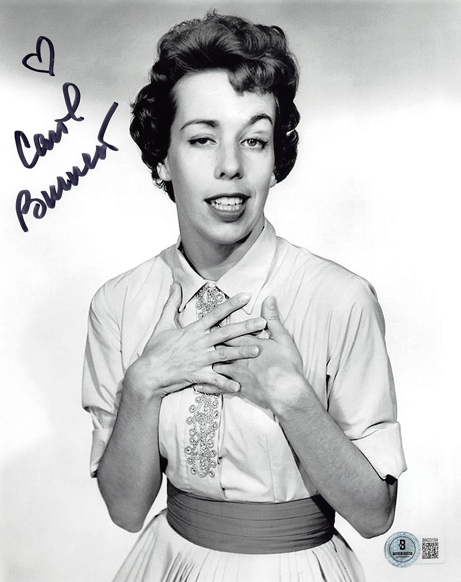 Carol Burnett Authentic Signed 8x10 Vertical Photo Autographed BAS 7