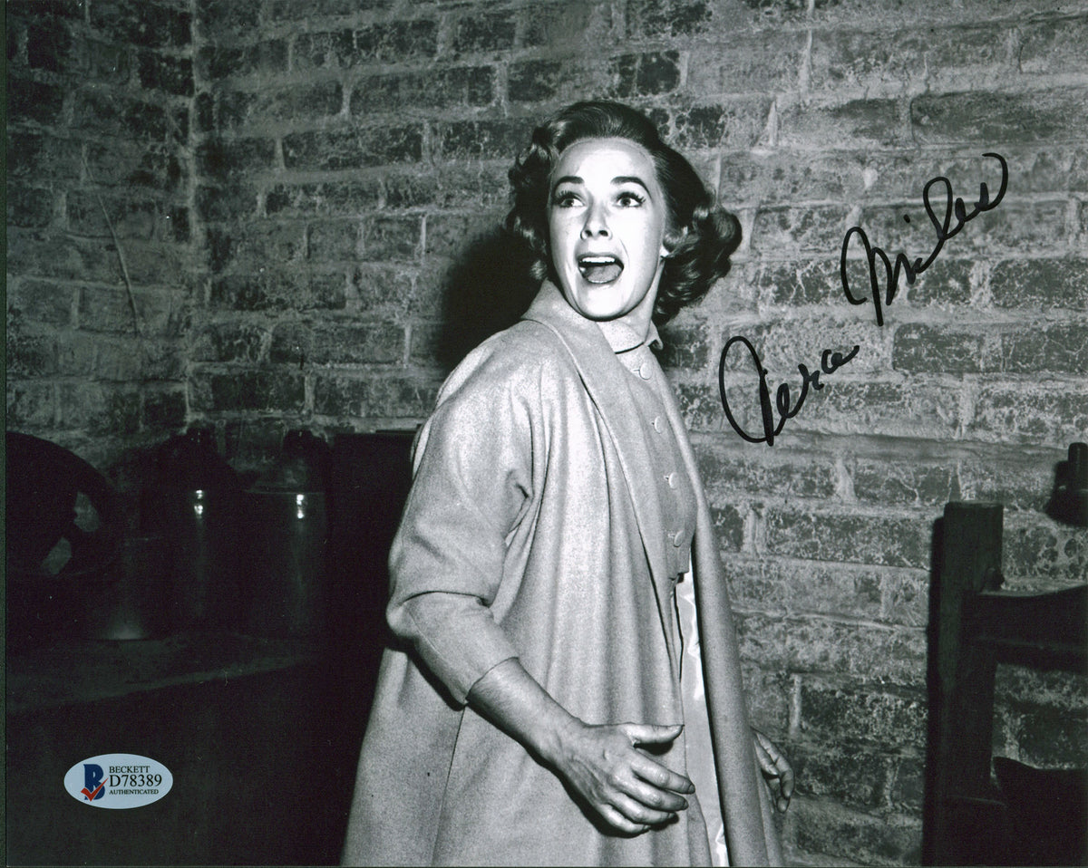 Vera Miles Psycho Authentic Signed 8x10 Photo Autographed BAS #D78389