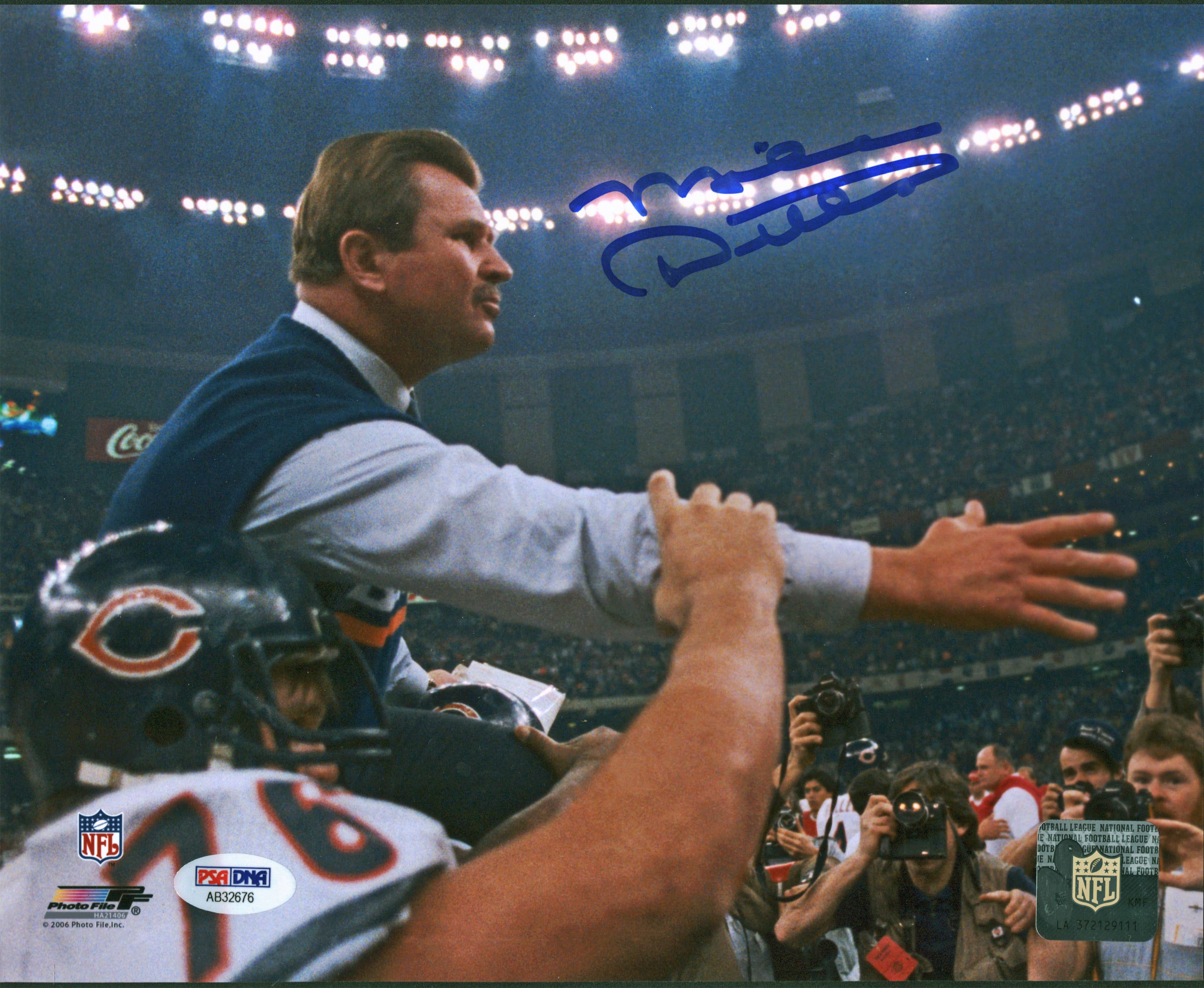 Bears Mike Ditka Authentic Signed 8x10 Photo Autographed PSA/DNA #AB32676