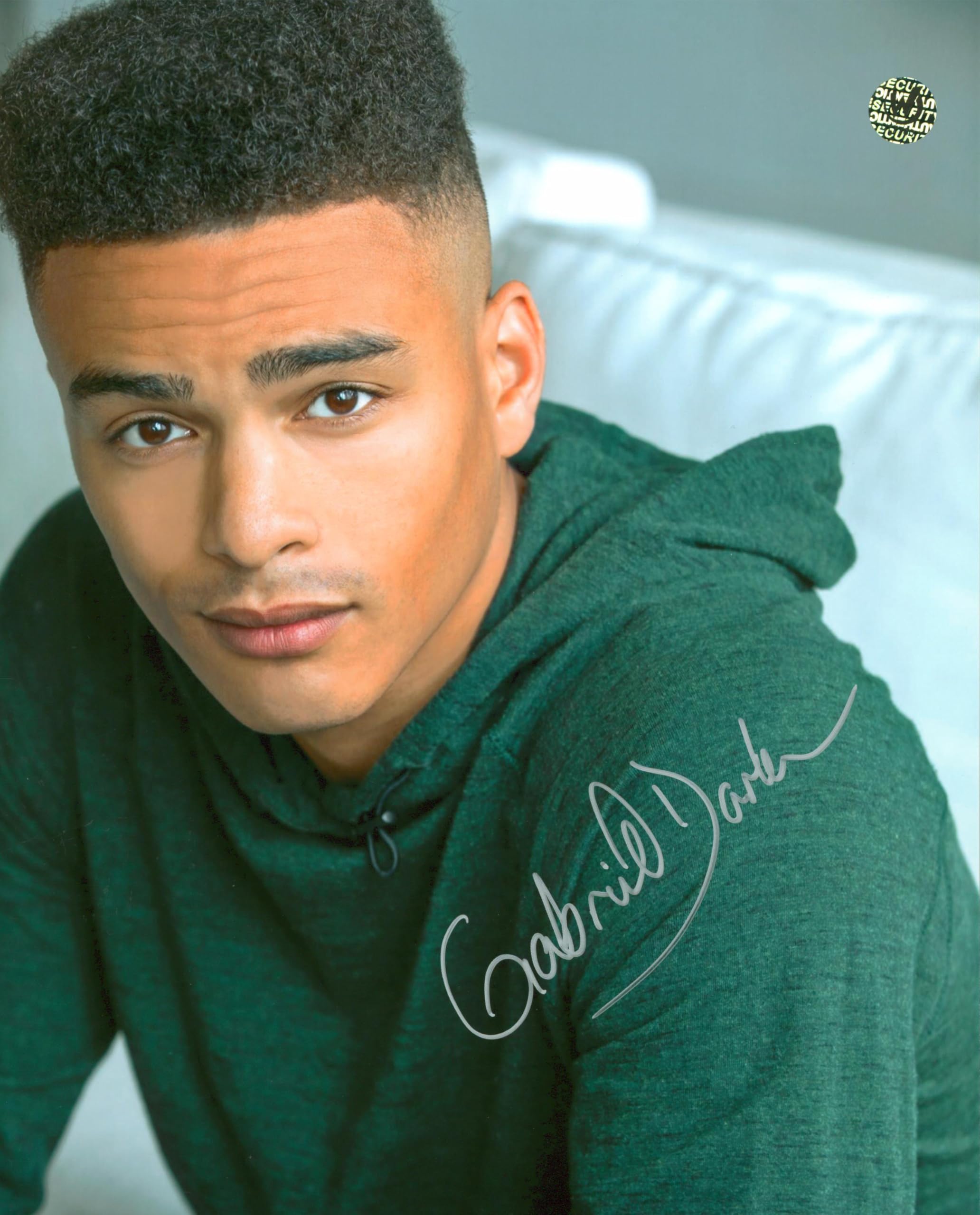 Gabriel Darku October Faction Authentic Signed 8x10 Photo Wizard World 1