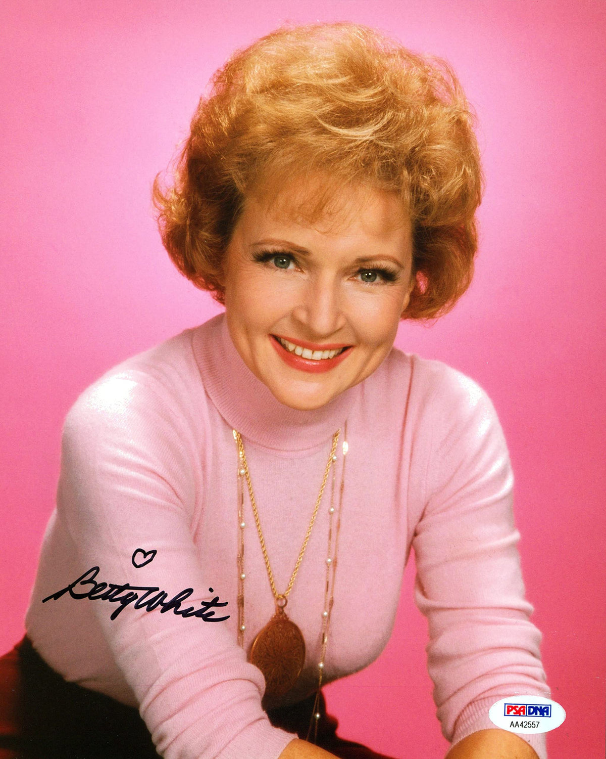 Betty White The Golden Girls Authentic Signed 8x10 Photo PSA/DNA #AA42557