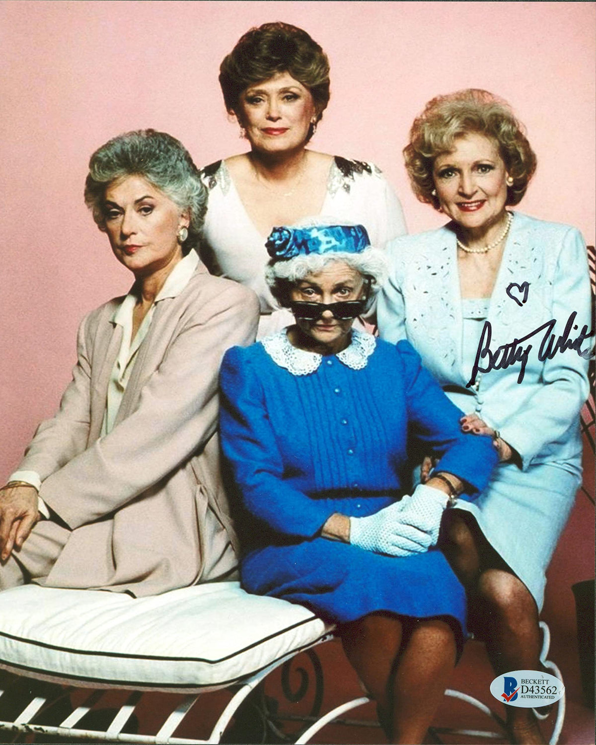 Betty White The Golden Girls Authentic Signed 8x10 Photo BAS #D43562