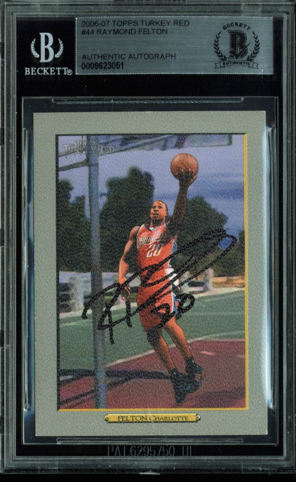 Bobcats Raymond Felton Signed Card 2006 Topps Turkey Red RC #44 BAS Slabbed