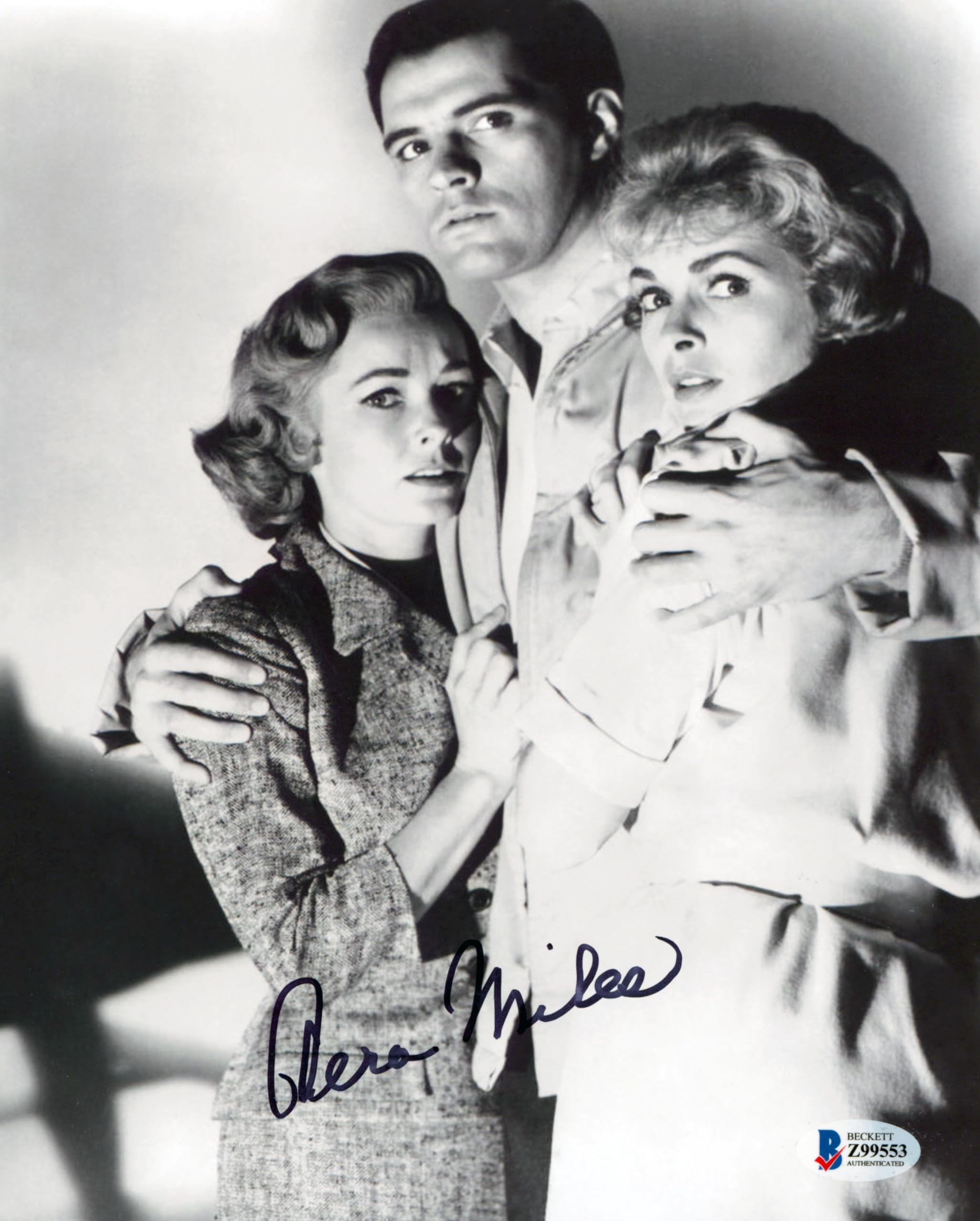 Vera Miles Psycho Authentic Signed 8x10 Photo Autographed BAS #Z99553