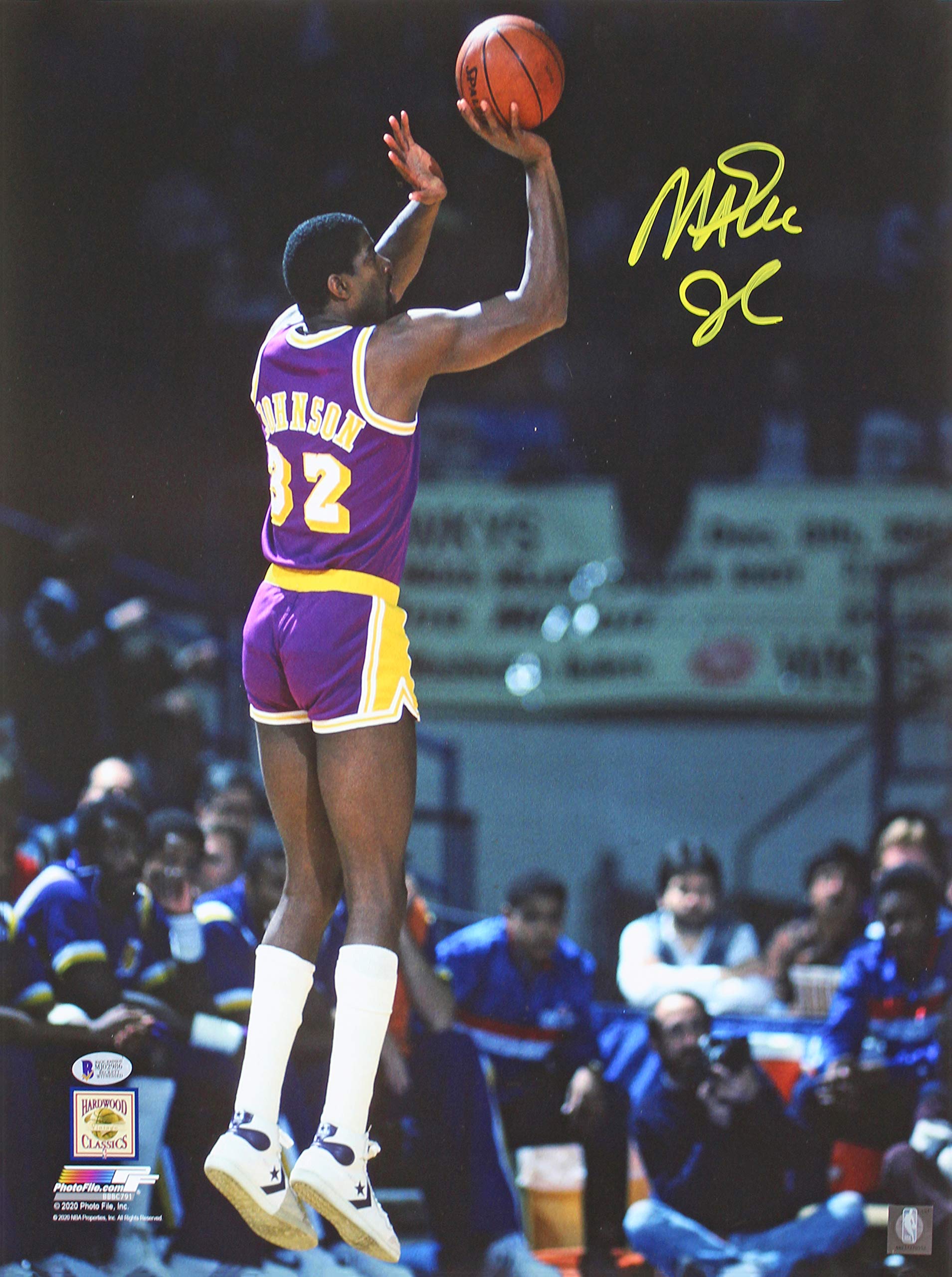 Lakers Magic Johnson Authentic Signed 16x20 Vertical Shooting Photo BAS Witness