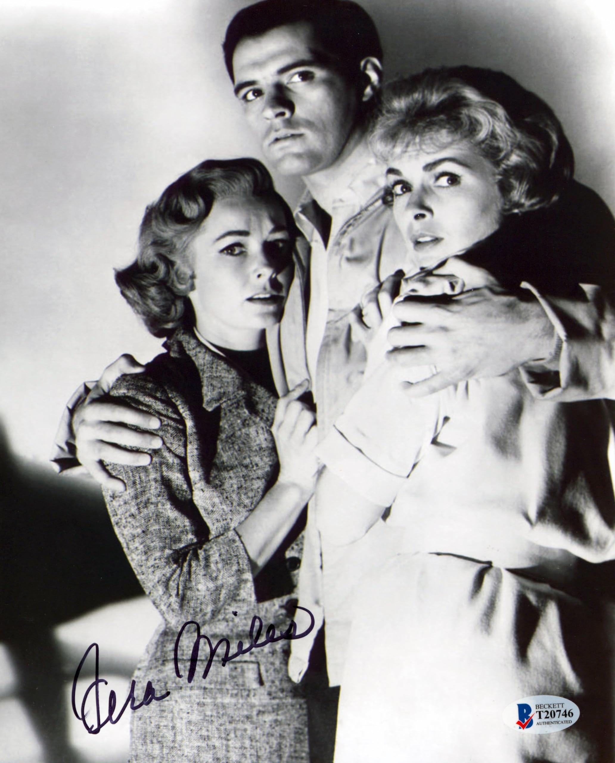 Vera Miles Psycho Authentic Signed 8x10 Photo Autographed BAS #T20746